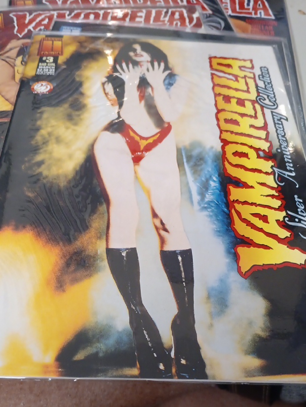 Vampriella Anniversary Collection Cover  - Red/Black